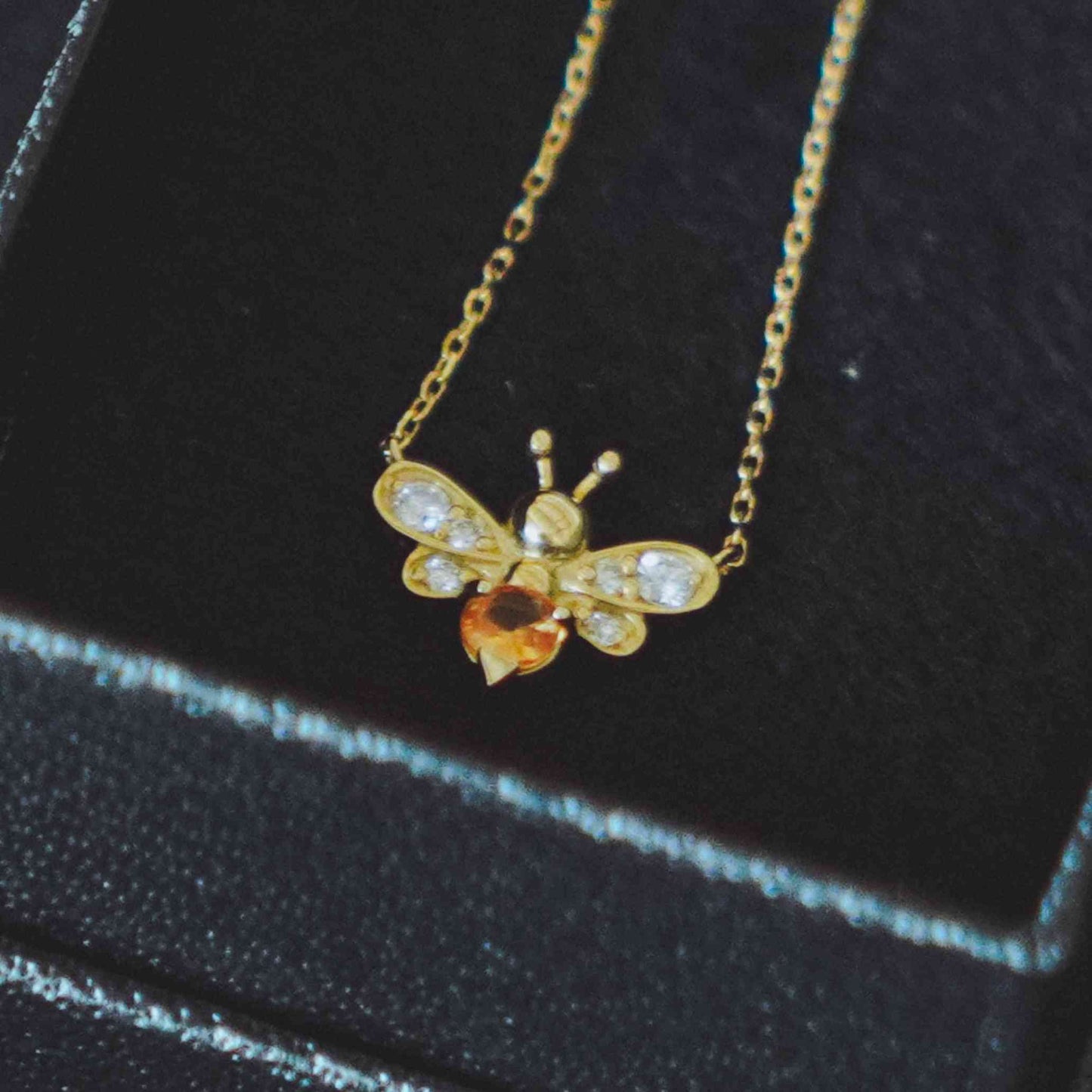 Lumière Bee Necklace ルミエール・ビー ネックレス